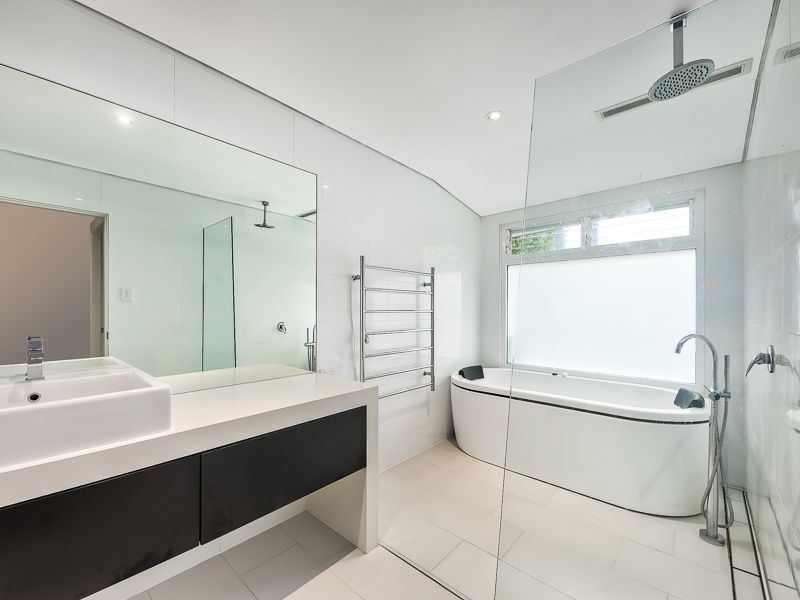 92 Bowen Street, Windsor, QLD 4030