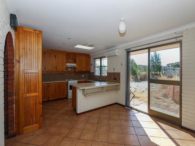 146 Treasure Road, Queens Park, WA 6107