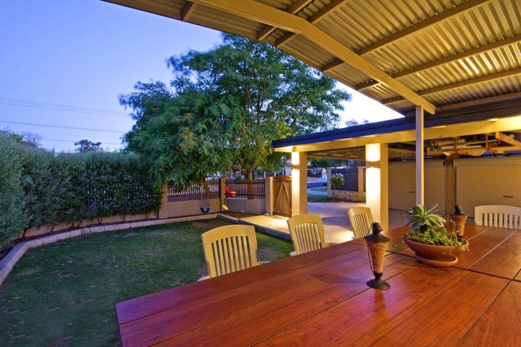 27 Burroughs Road, Karrinyup, WA 6018