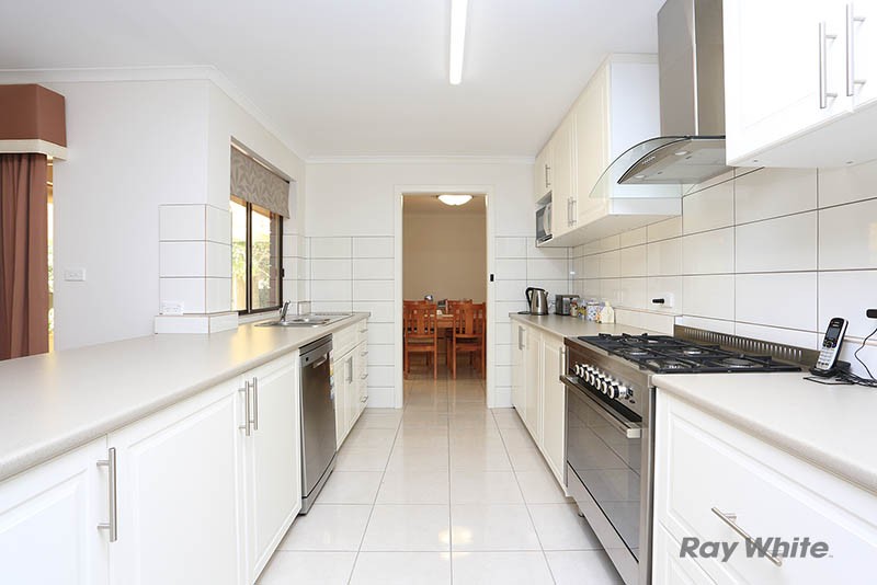18 Phoenix Avenue, Clare, SA 5453