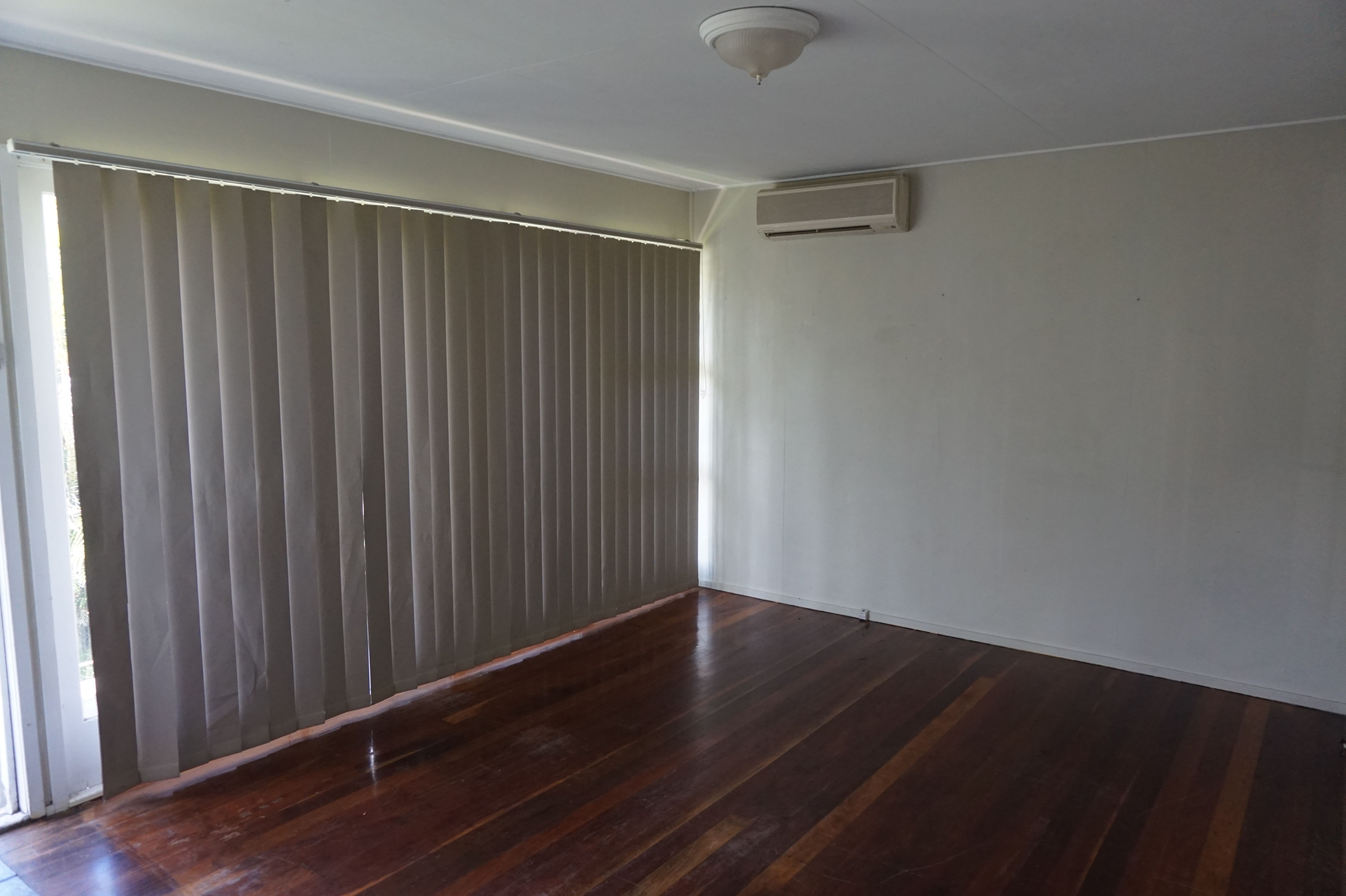 2 Welbeck Street, Logan Central, QLD 4114