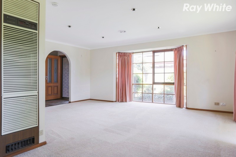 6 Mason Way, Berwick, VIC 3806