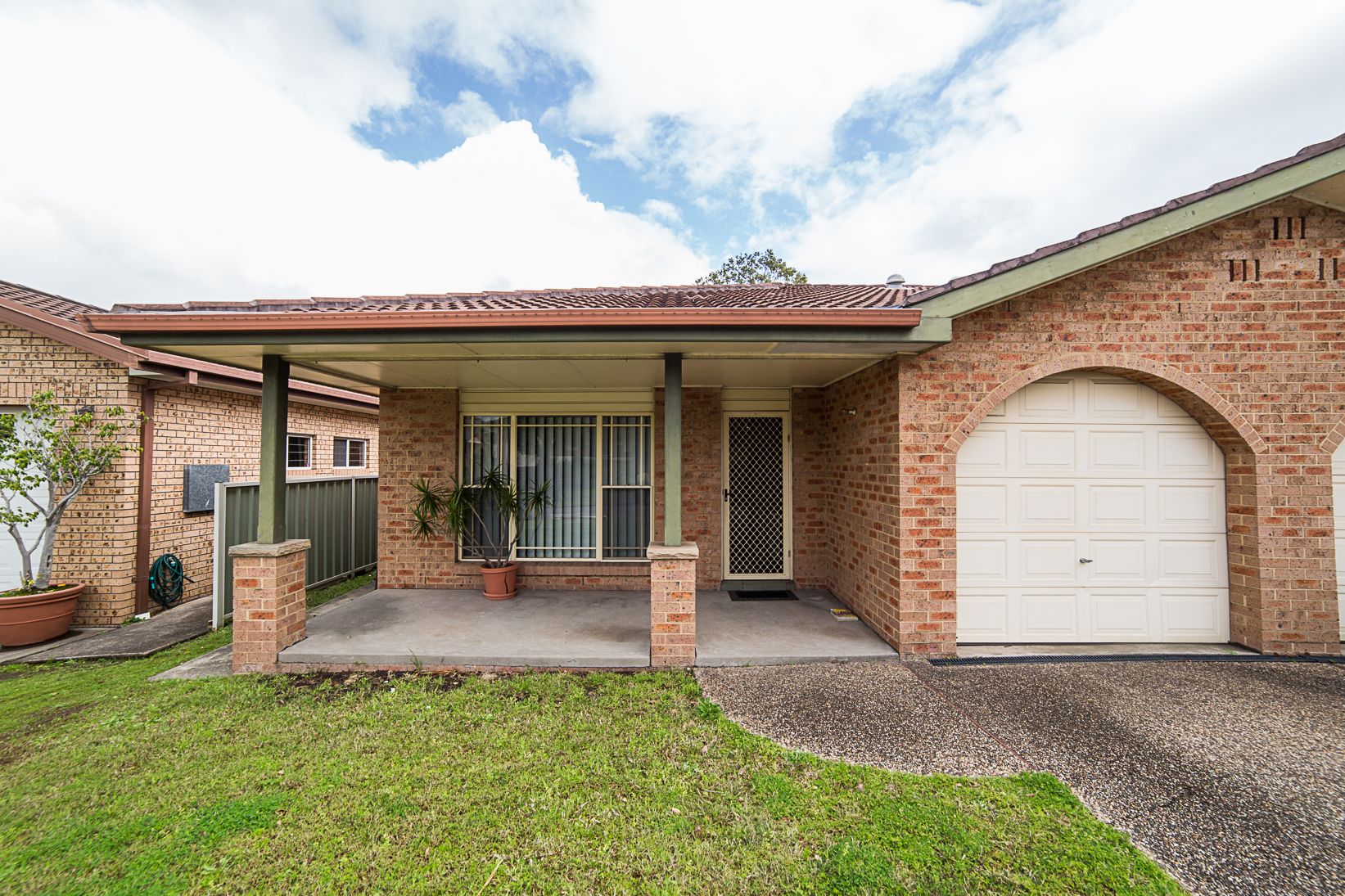 2/16 Floribunda Close, Warabrook, NSW 2304