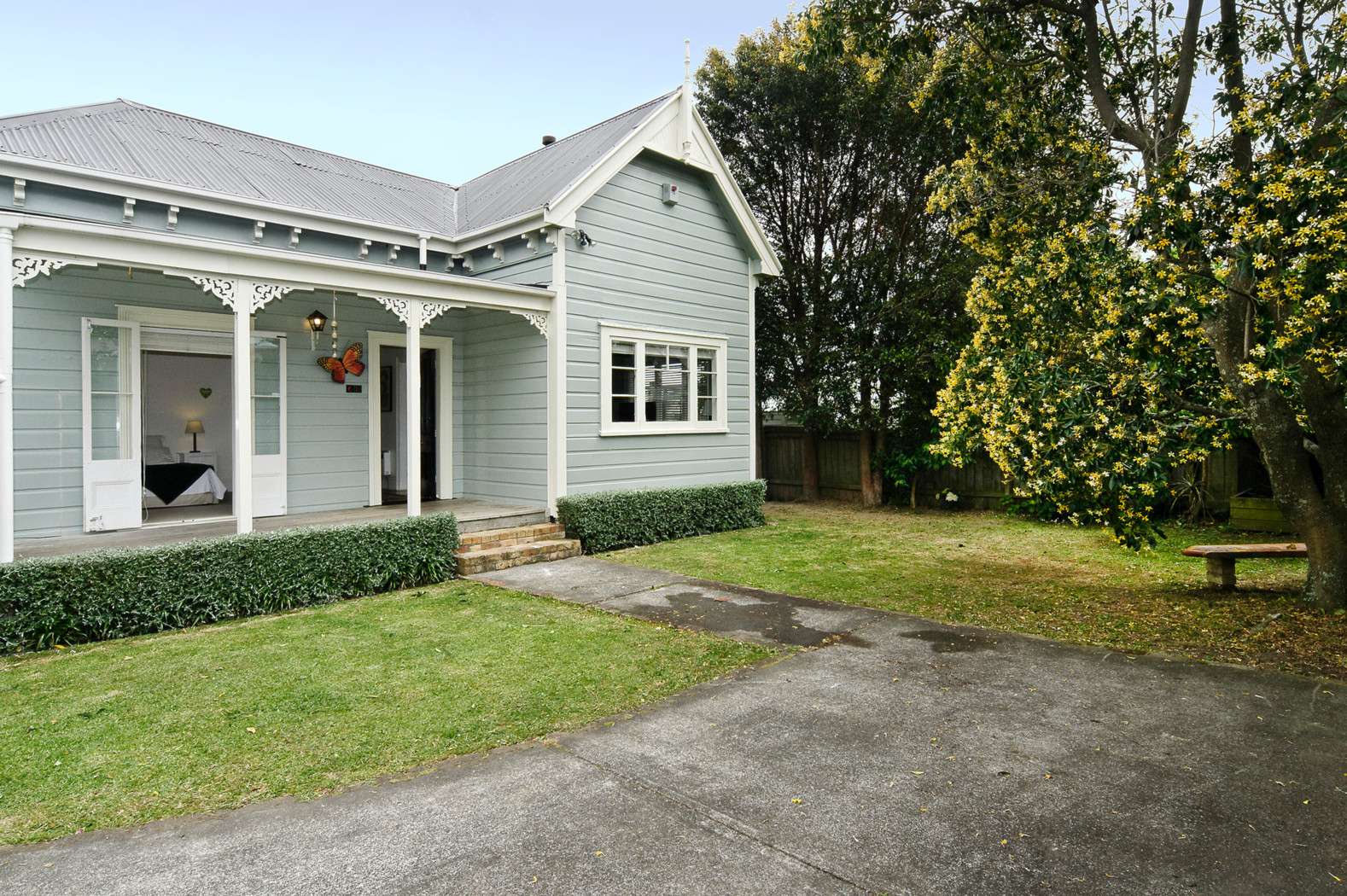 6B Fairlands Avenue, Waterview, Auckland City Real Estate Ray White