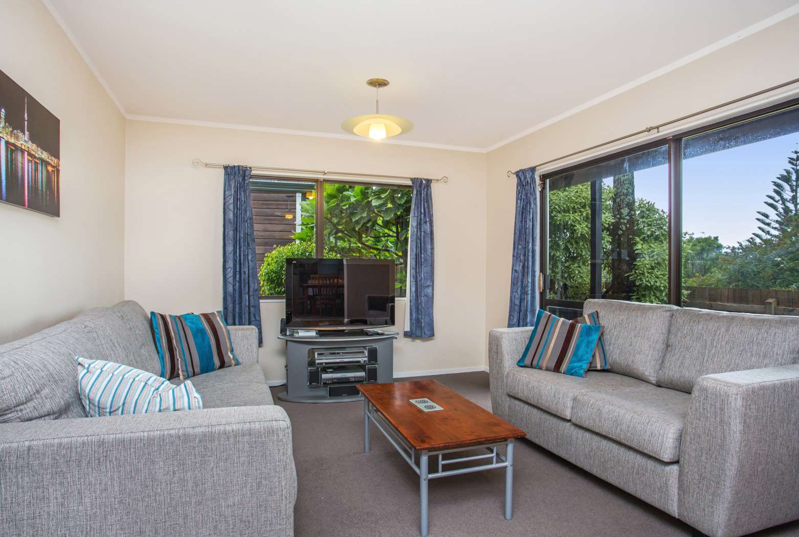 2/227 Meola Road, Point Chevalier, Auckland City Real Estate Ray