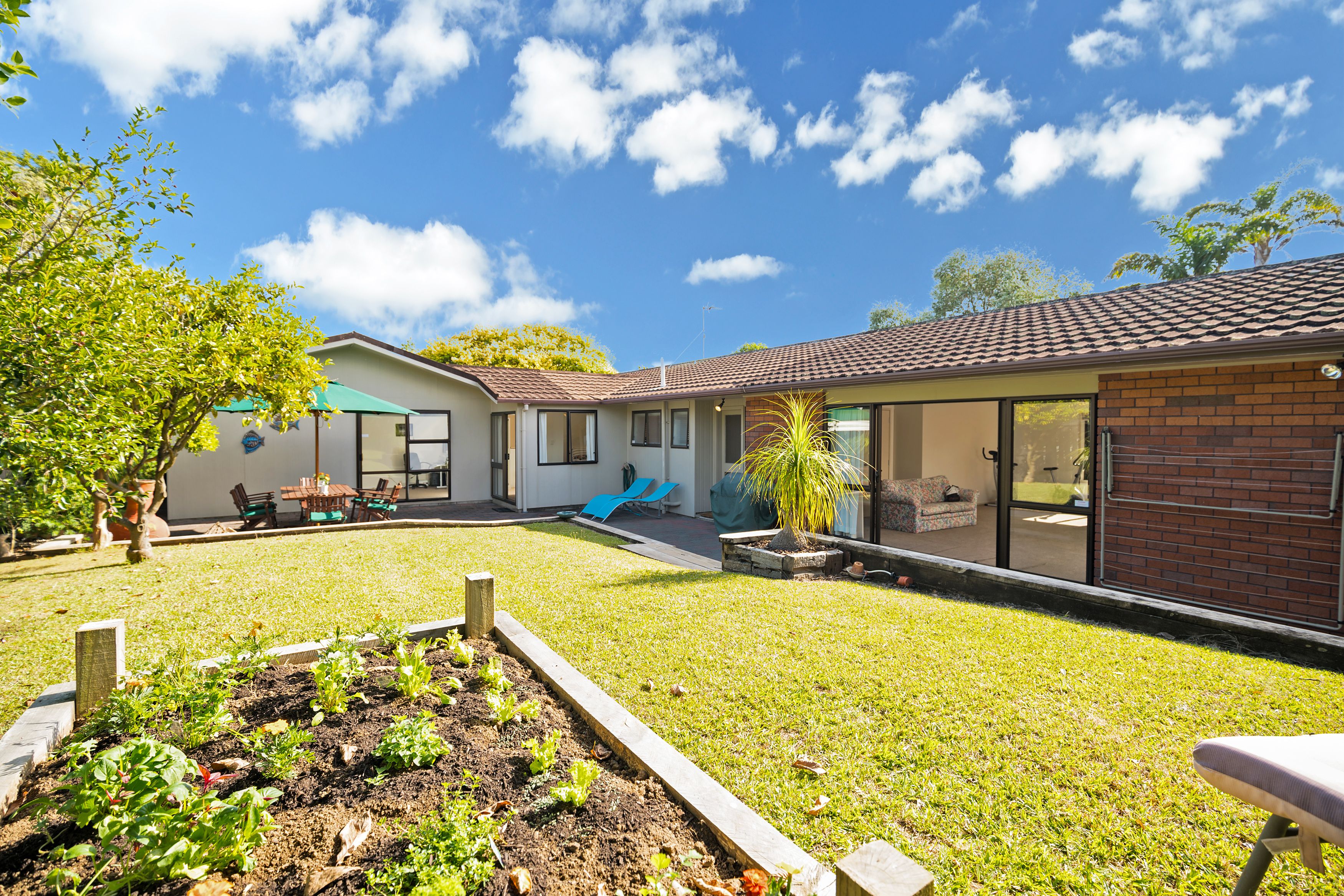 66 Sunderlands Road, Half Moon Bay, Manukau City
