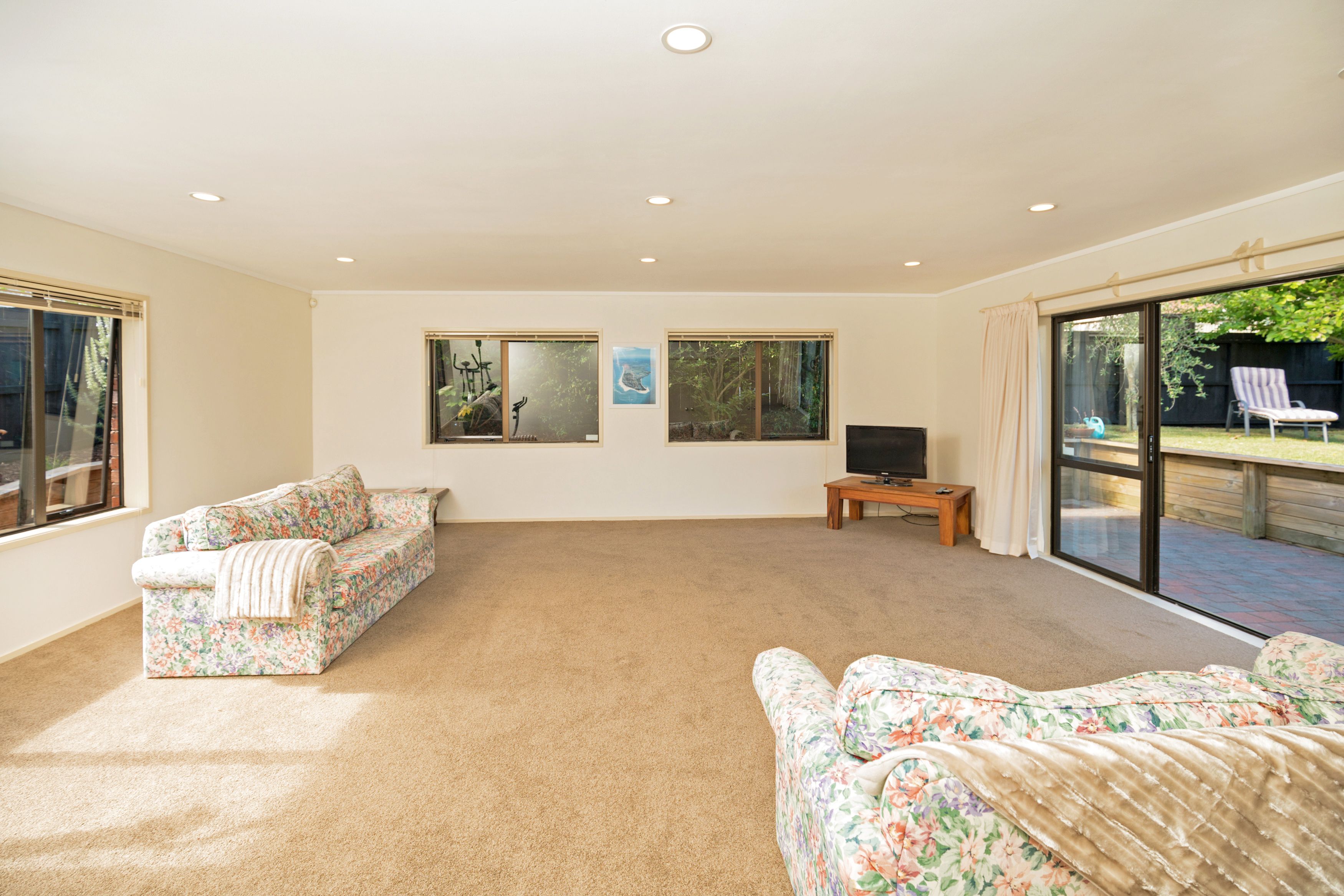 66 Sunderlands Road, Half Moon Bay, Manukau City