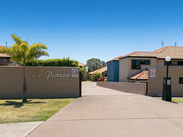 17/2 Barnstaple Street, Torquay, QLD 4655