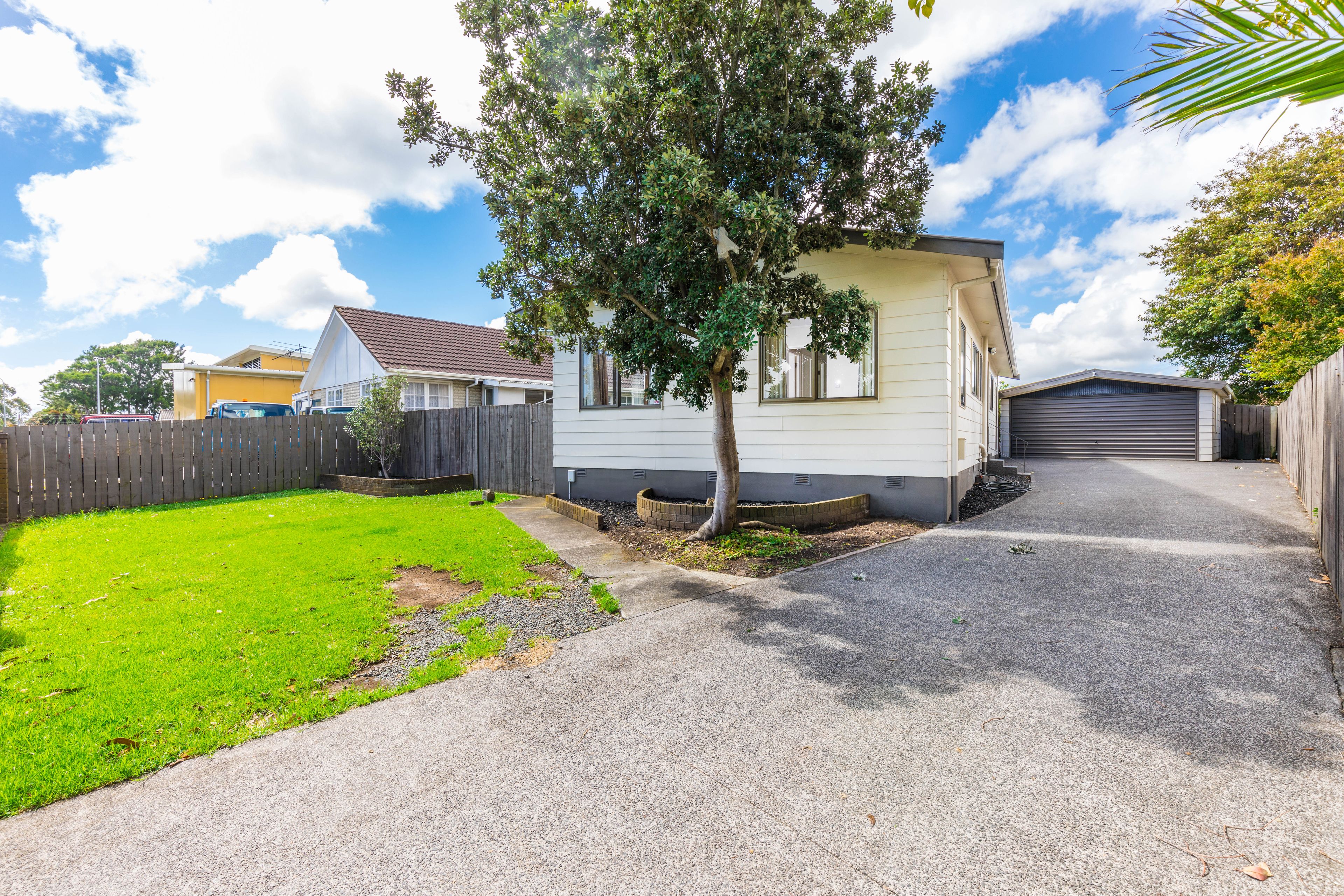 424 Roscommon Road, Manurewa, Manukau City