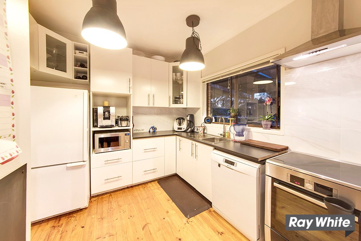 13 Mcquade Close, Charnwood, ACT 2615