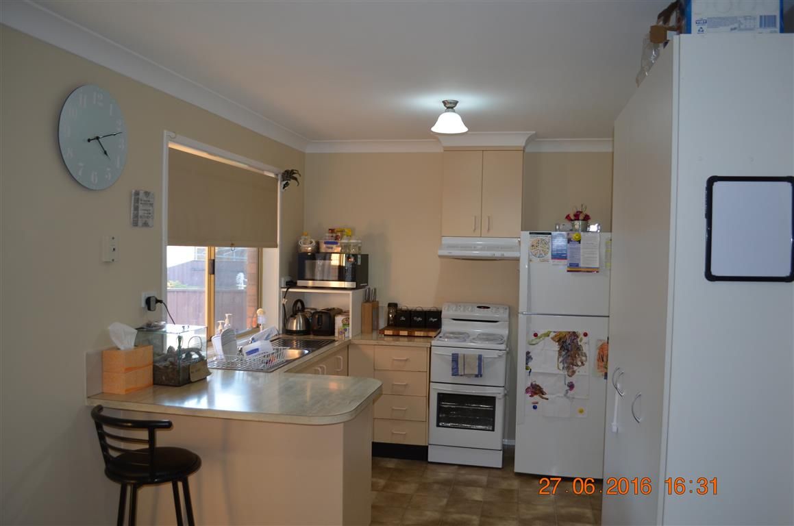 11 Bottlebrush Drive, Tumut, NSW 2720