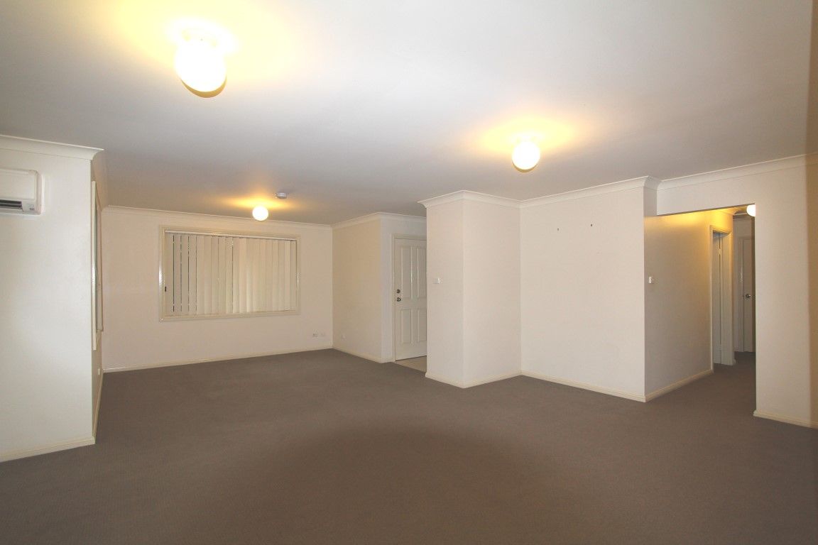 1/11 Lois Lane, Pennant Hills, NSW 2120