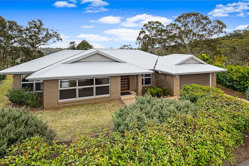 64 Skyline Drive, Blue Mountain Heights, QLD 4350
