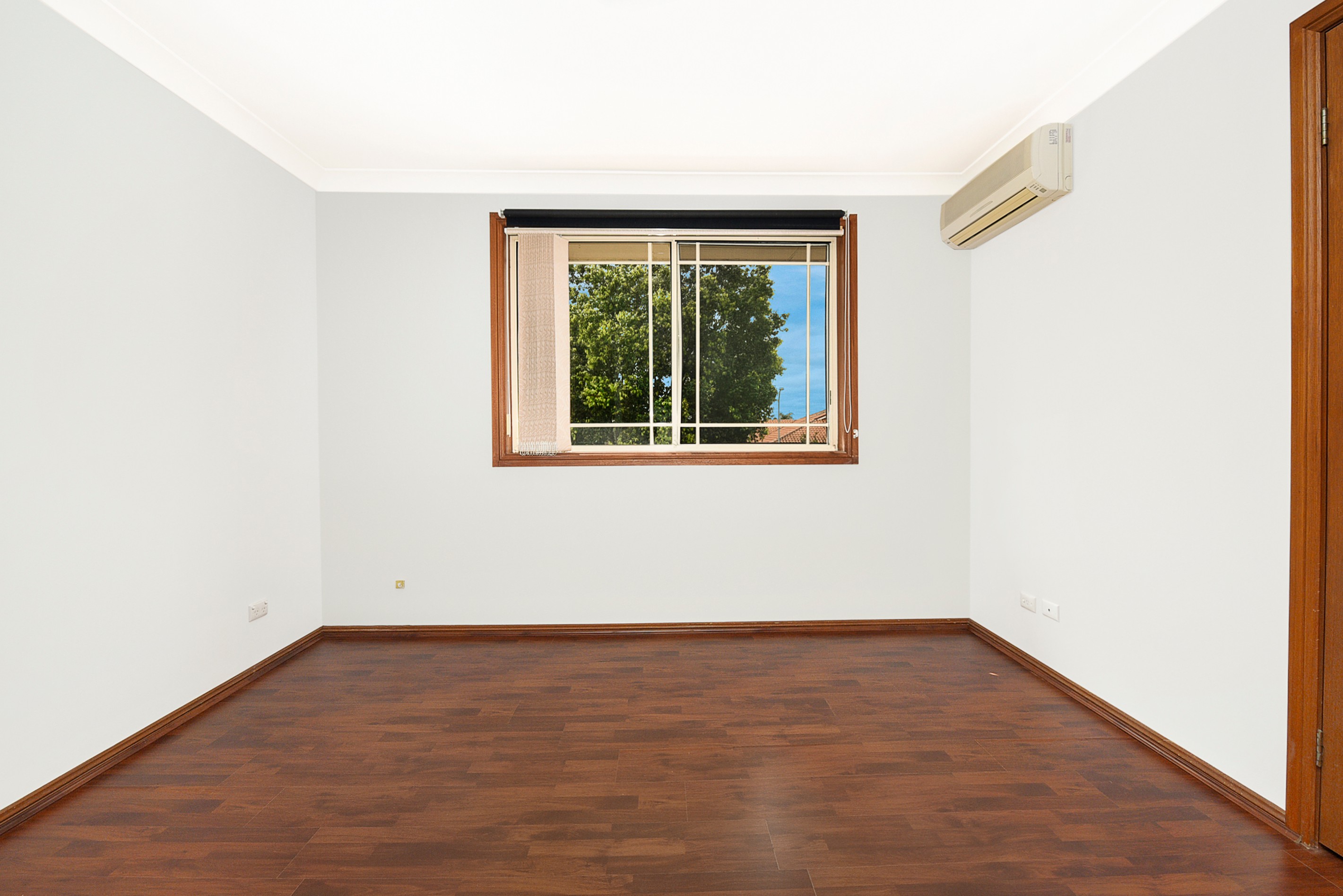 3 Mersey Close, Bossley Park, NSW 2176