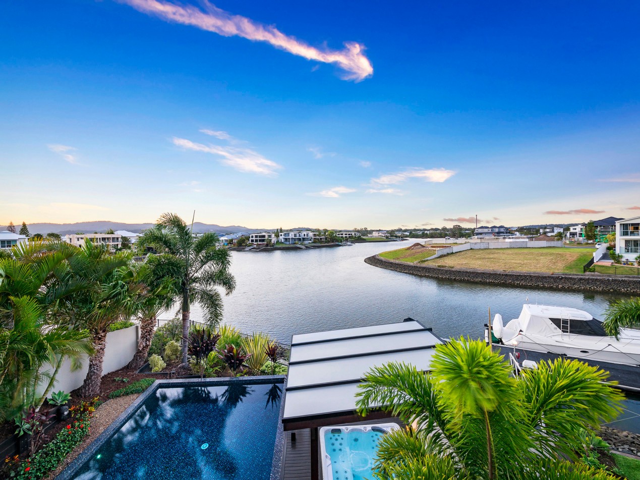 37 Quayside Drive, Helensvale, QLD 4212