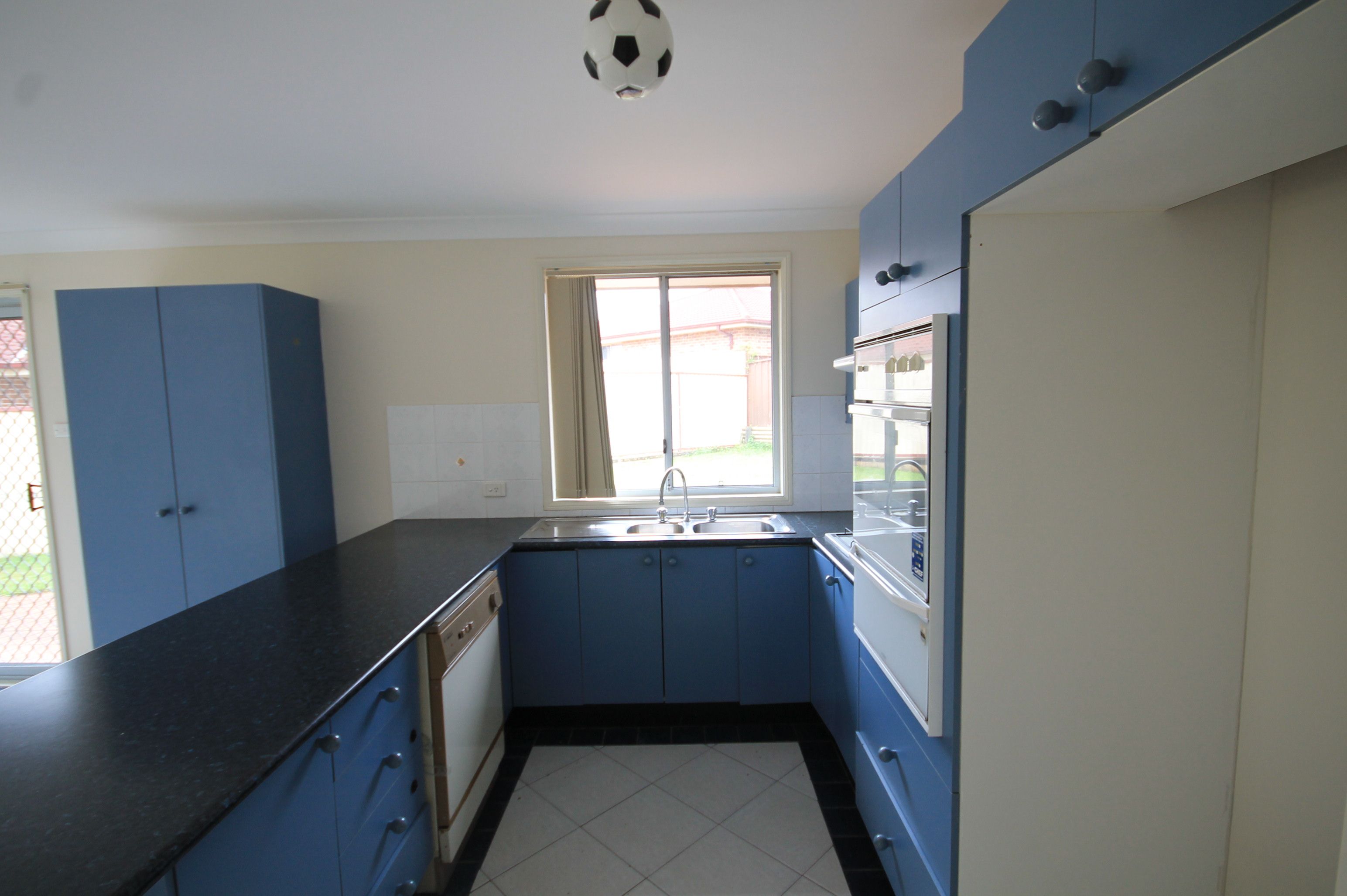 11 Pavo Close, Hinchinbrook, NSW 2168