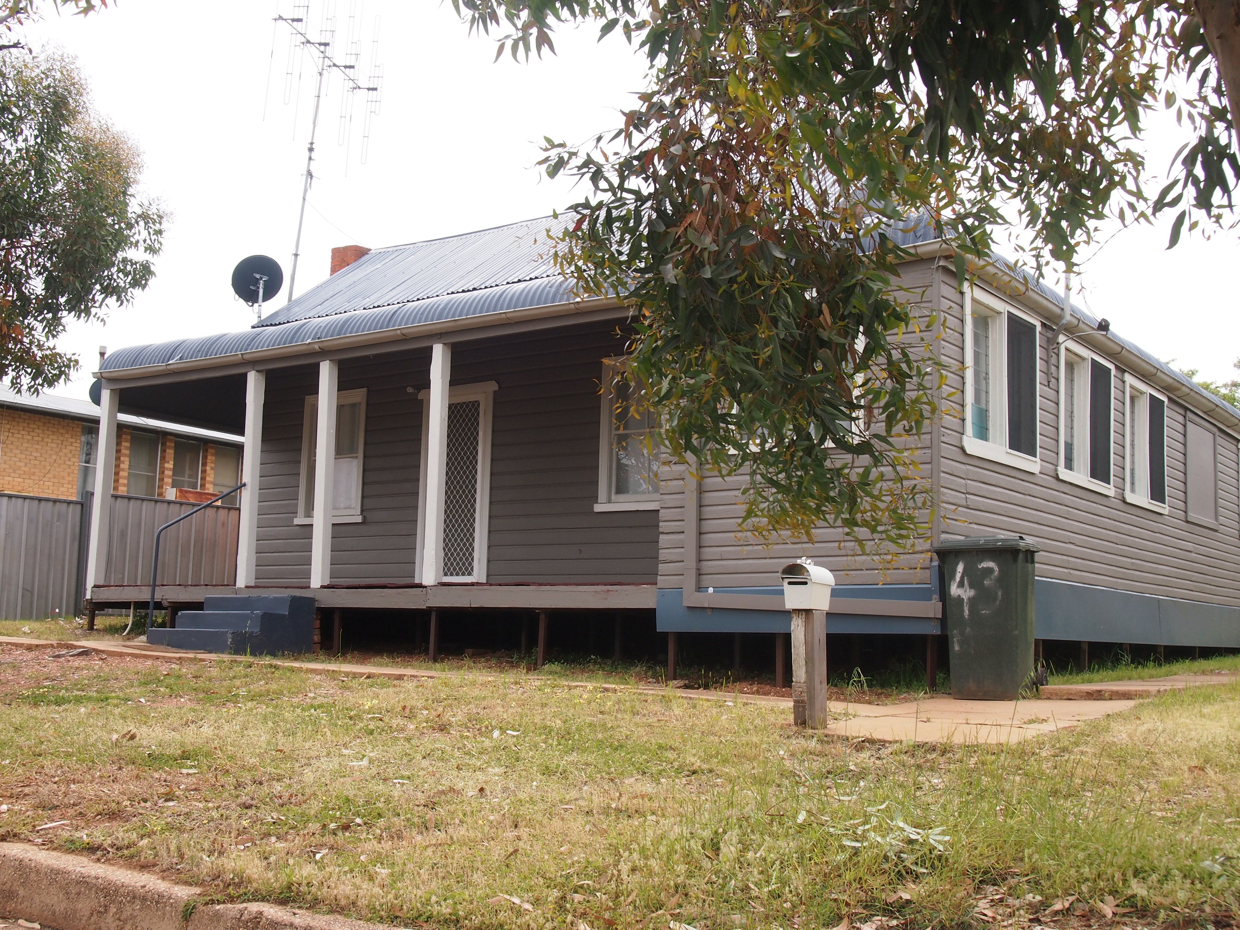 13 Napier Street