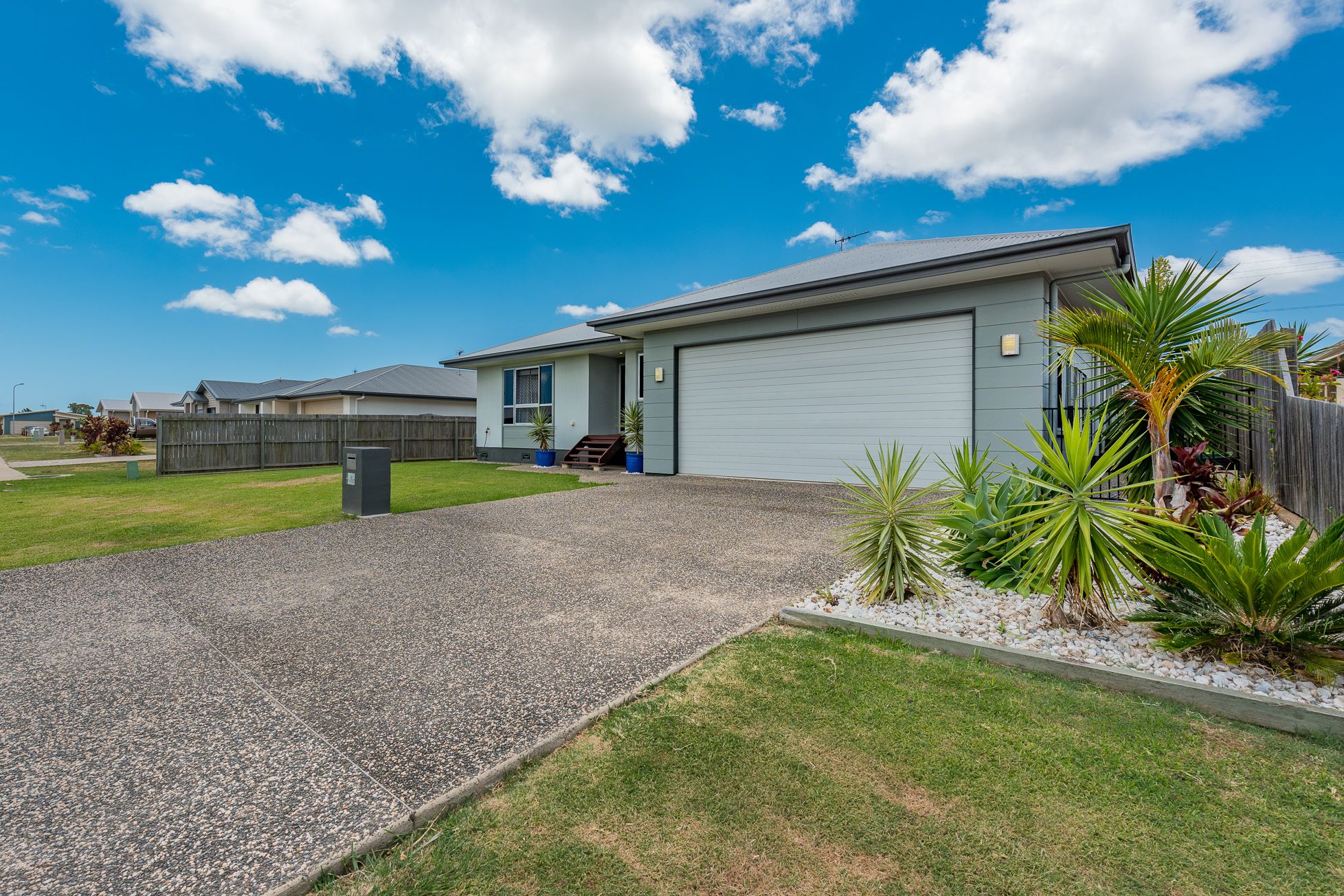 8 Foster Drive, Bundaberg North, QLD 4670