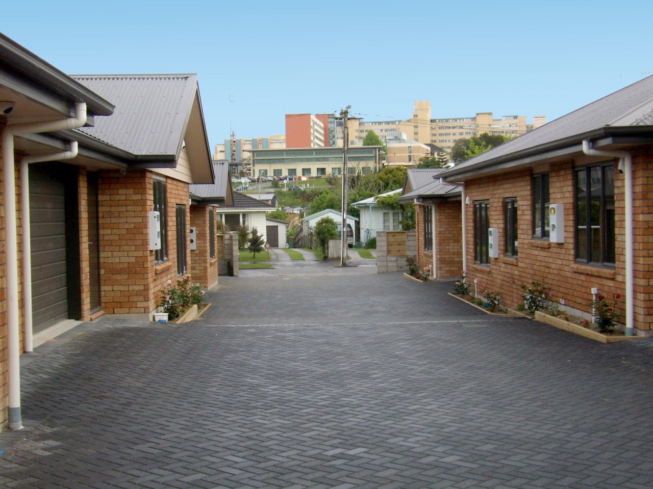 6f Jones Crescent, Melville, Hamilton City