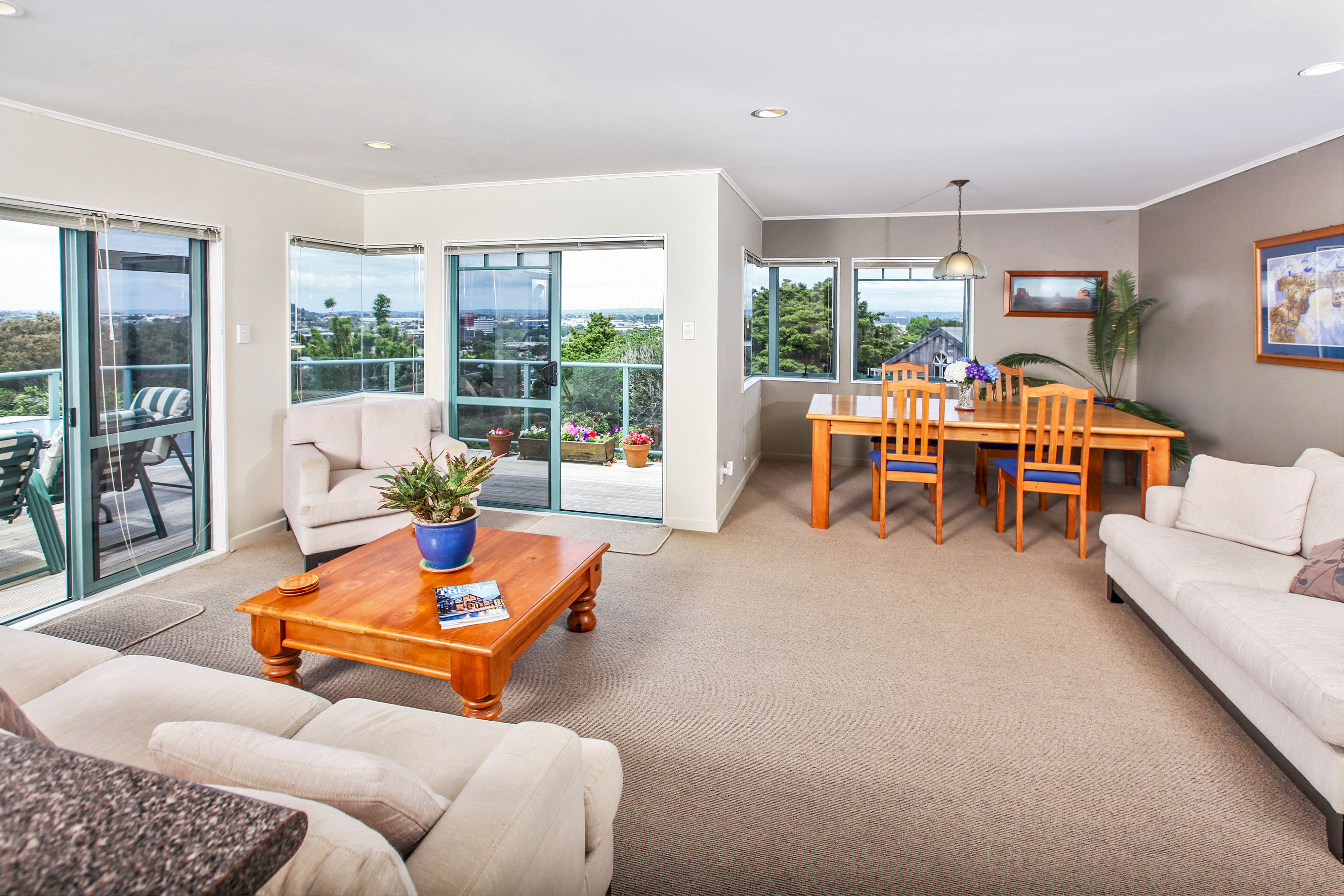 53 Te Kawa Road, Greenlane, Auckland City