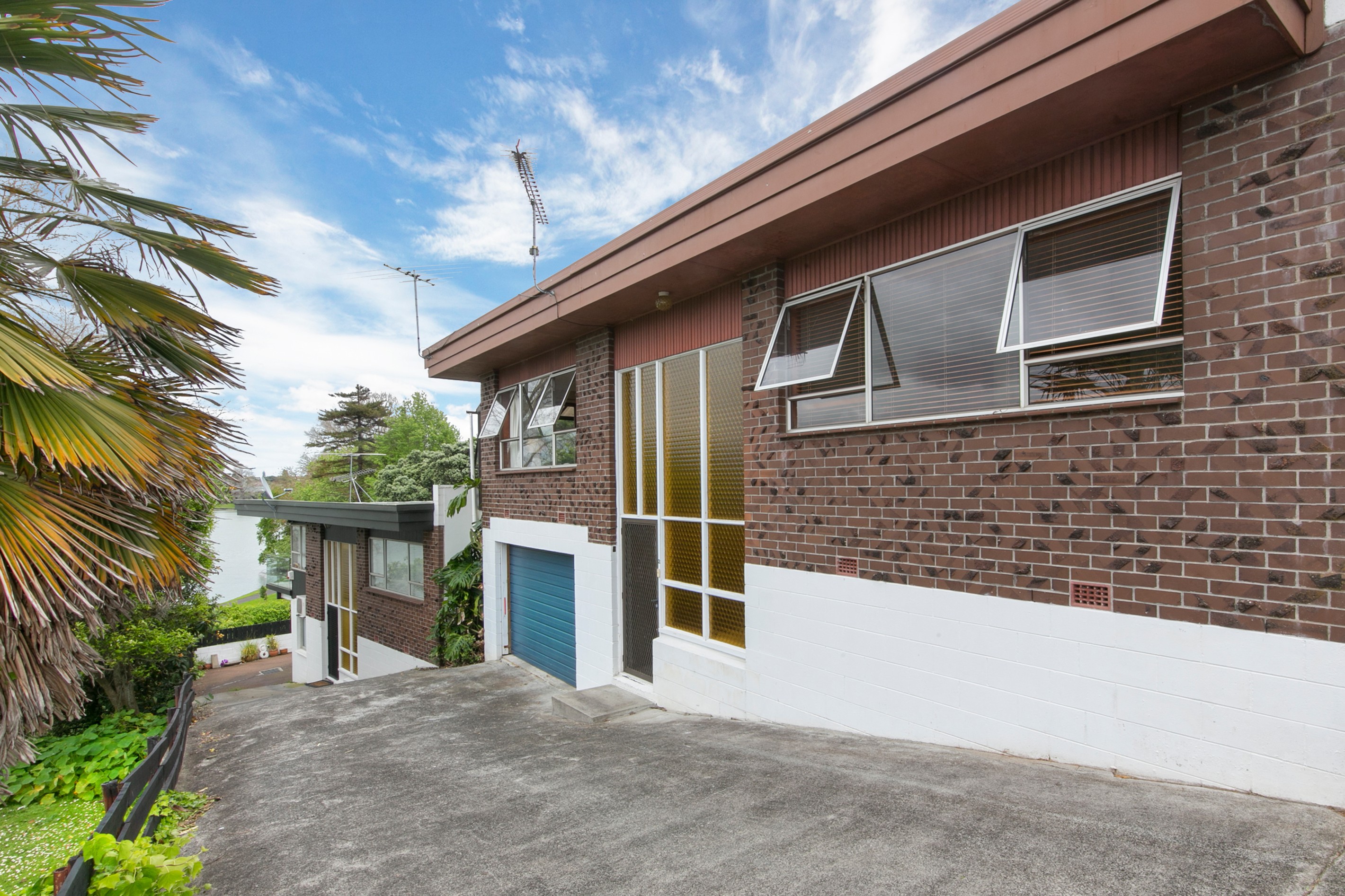 2/18 Cleary Road, Panmure, Auckland City