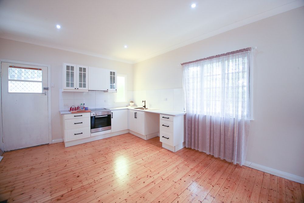 17 Toongarra Road, Leichhardt, QLD 4305