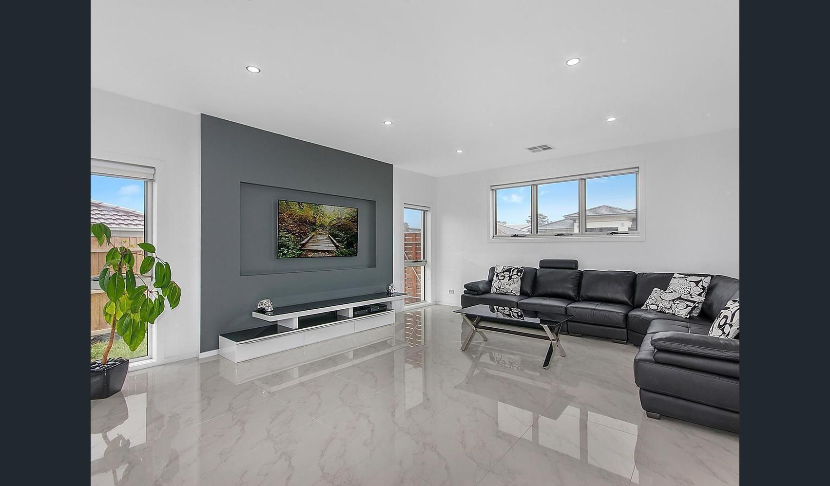 2 Maranunga Crescent, Crace, ACT 2911