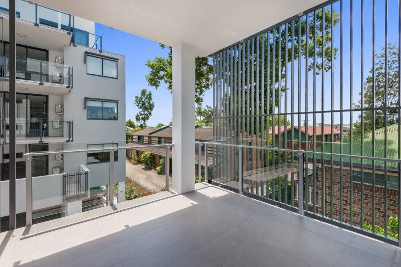 202/60 Hood Street, Sherwood, QLD 4075
