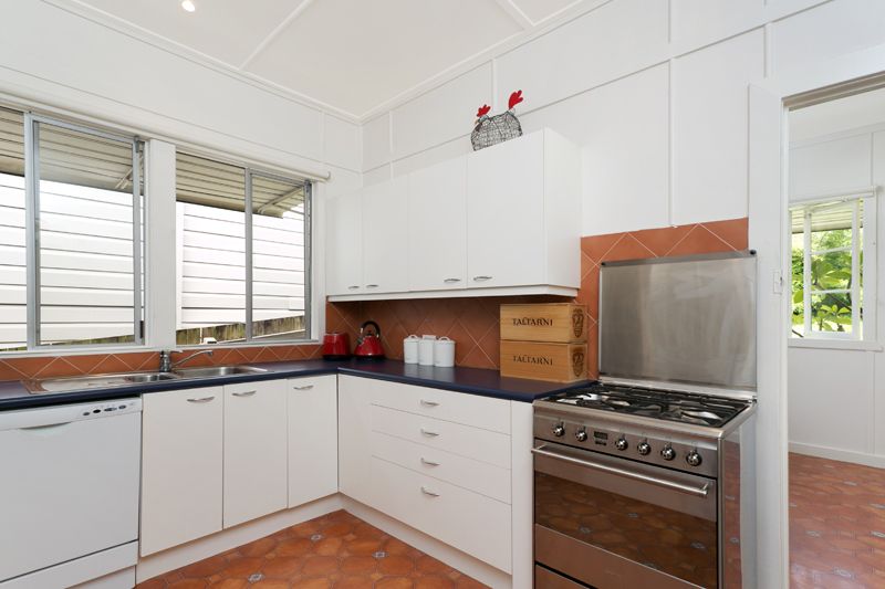 12 Cranmore Street, RED HILL, QLD 4059