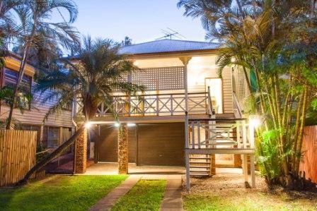 52 Lizzie Street, Bardon QLD 4065