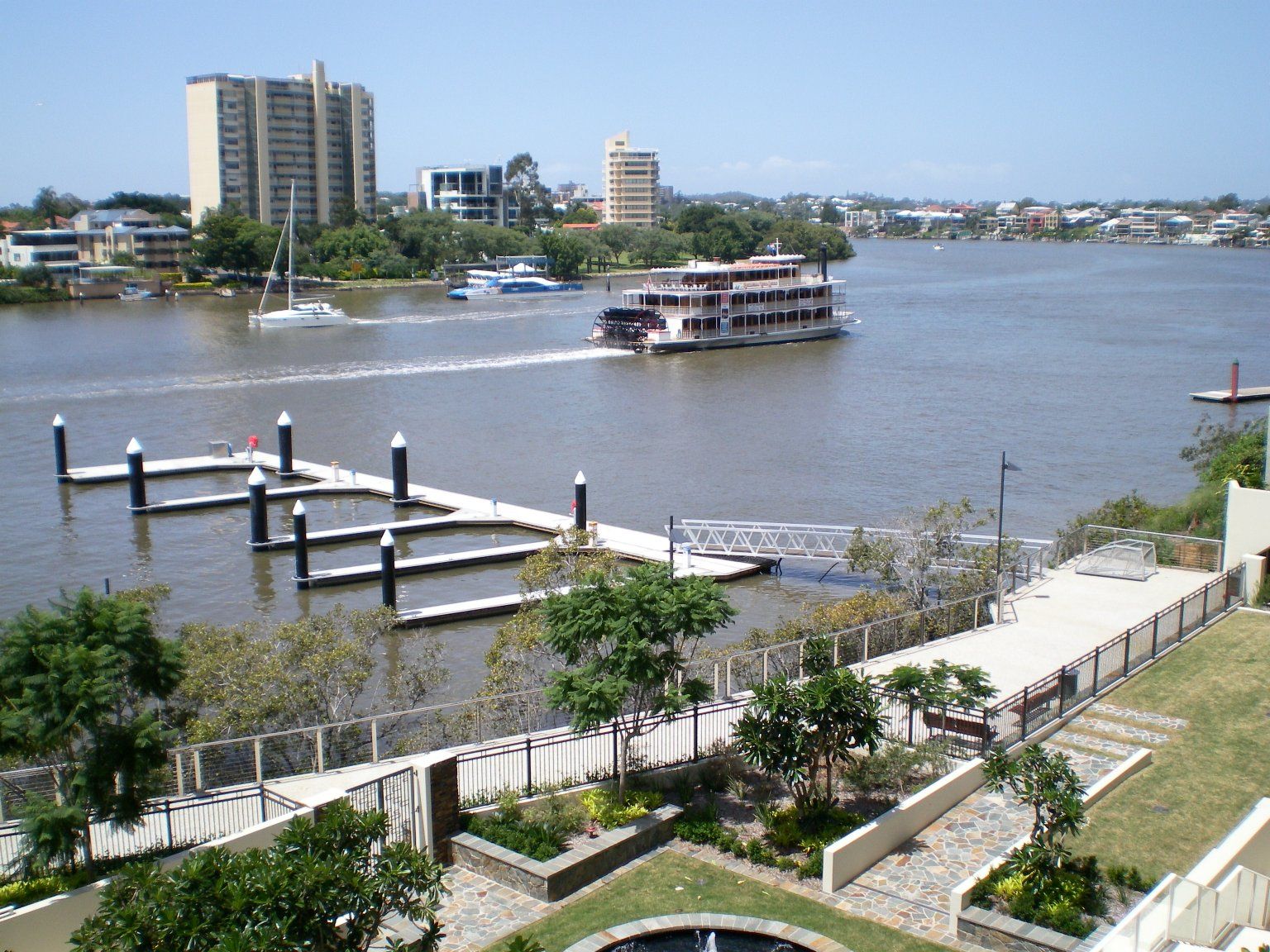 39 Castlebar Street, KANGAROO POINT QLD 4169