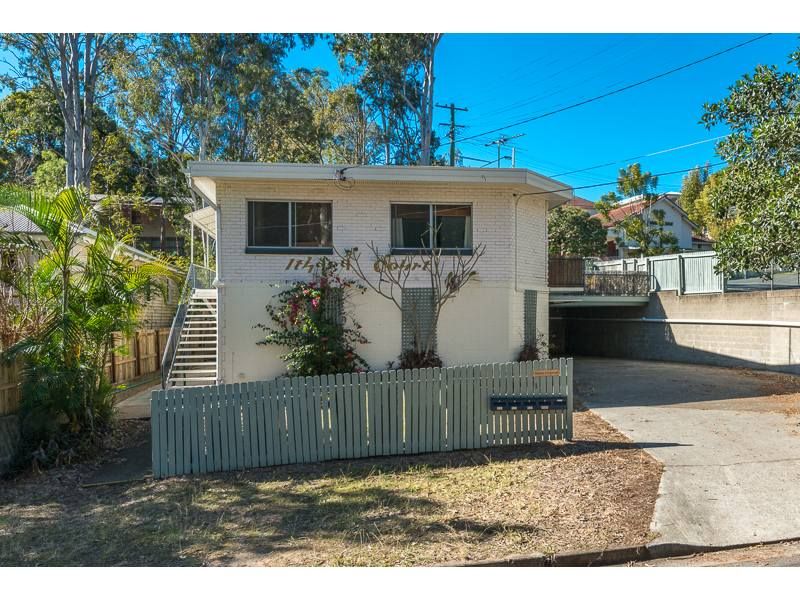 1 Bardon Esplanade, BARDON QLD 4065