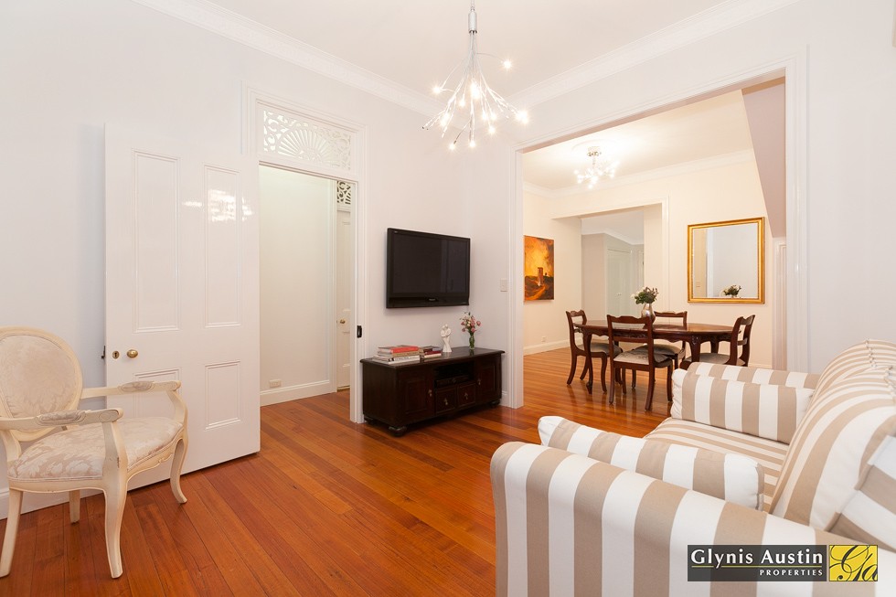 18 Addison Street, RED HILL, QLD 4059