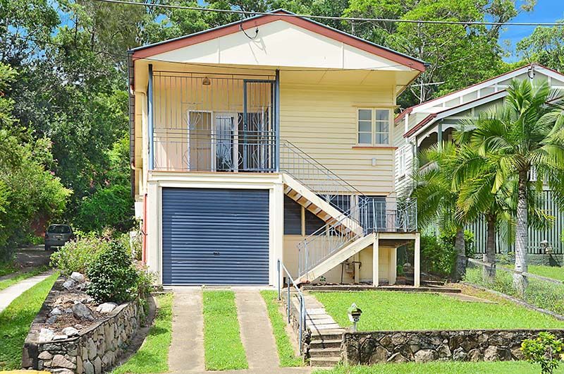 36 Lorward Avenue, Bardon QLD 4065