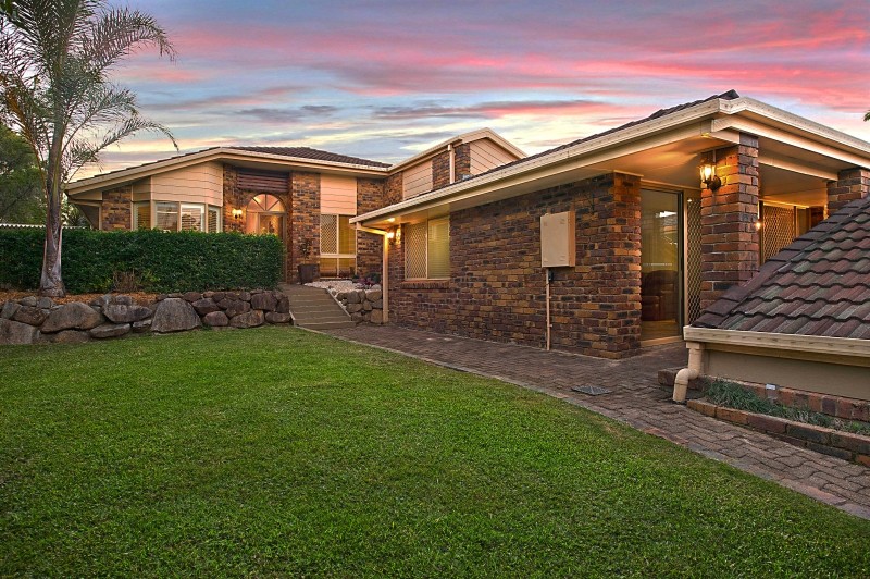 10 Oedipus Court, Eatons Hill, QLD 4037