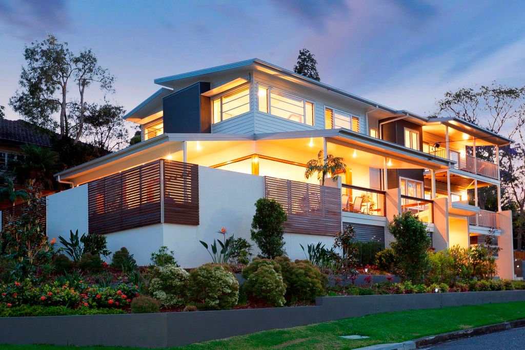 10 Mackay Terrace, Bardon QLD 4065