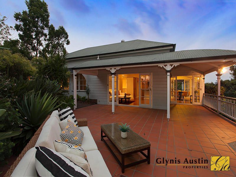 33 Victoria Crescent, Toowong, QLD 4066
