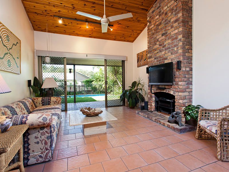 26a Rainworth Road, Bardon, QLD 4065