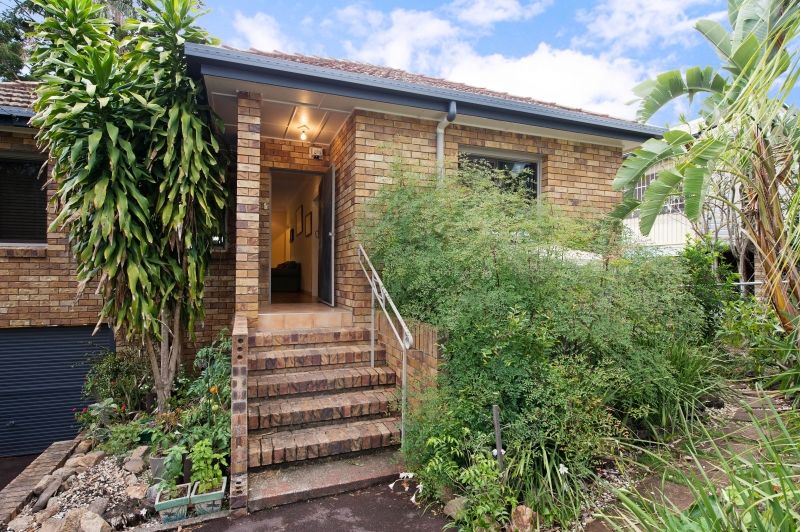 57 Lewin Street, Bardon, QLD 4065