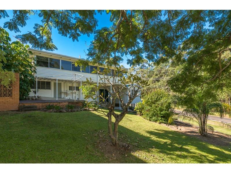 37 Fifth Avenue, Bardon, QLD 4065