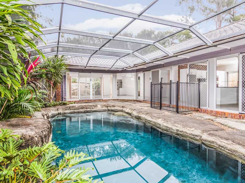 25 Eleventh Avenue, St Lucia, QLD 4067