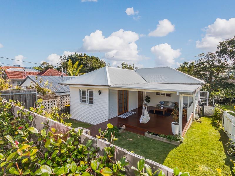 129 Fletcher Parade, Bardon QLD 4065