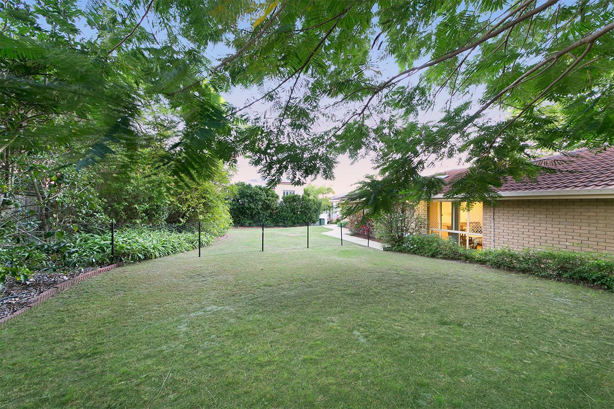 21 Leiper Street, Stafford, QLD 4053