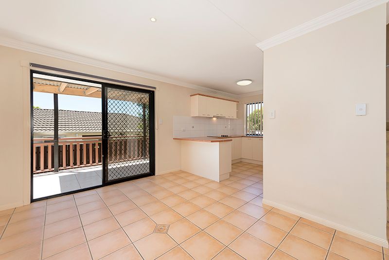 24 Booloumba Crescent, Forest Lake, QLD 4078