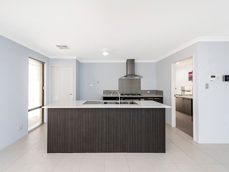 10 Oakwell Street, Baldivis, WA 6171