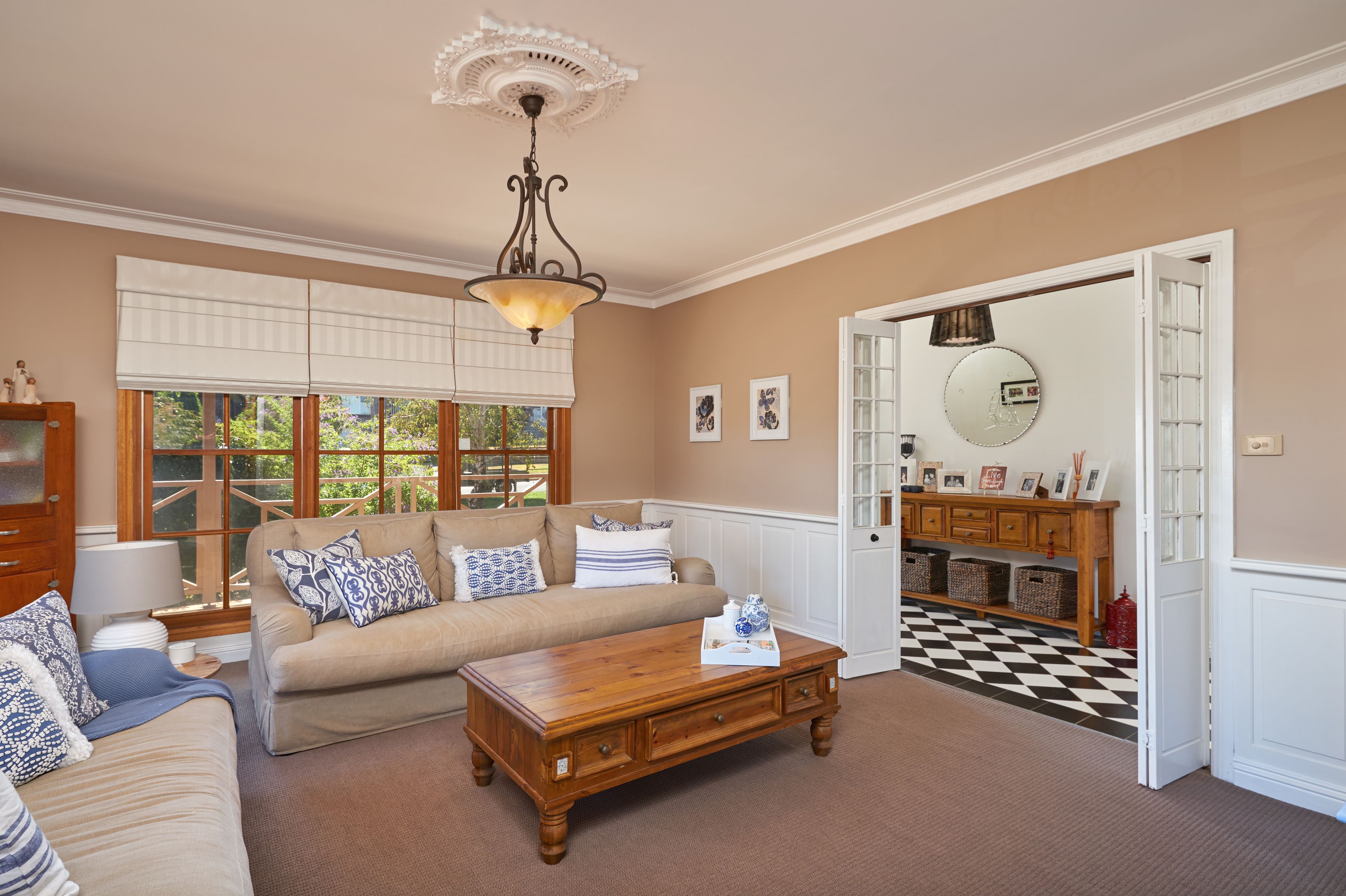 20 Amsterdam Crescent, Tolland, NSW 2650
