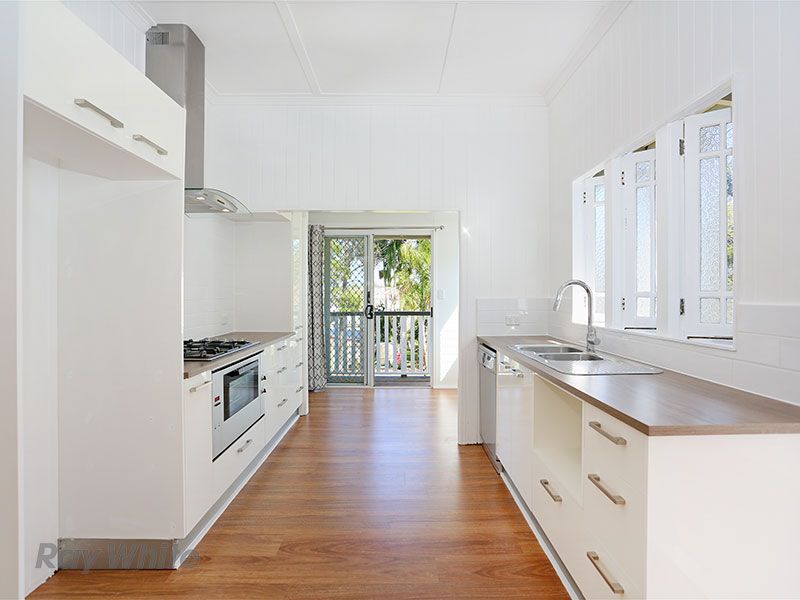19 Deloraine Street, Wavell Heights, QLD 4012