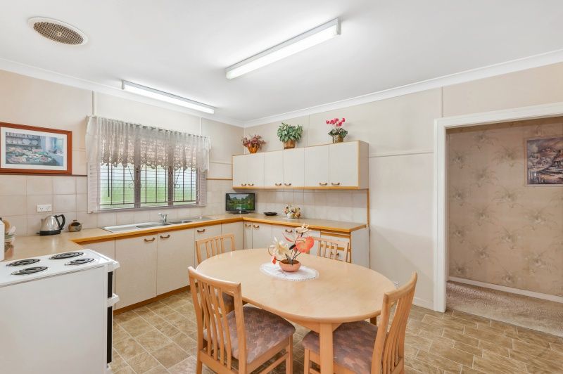 36 Walker Street, Corinda, QLD 4075