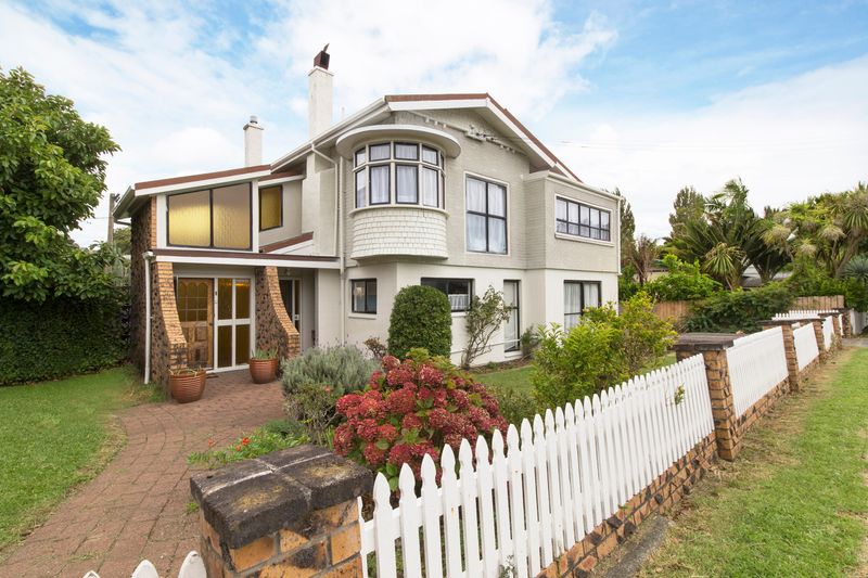 Home & Income - Mount Albert