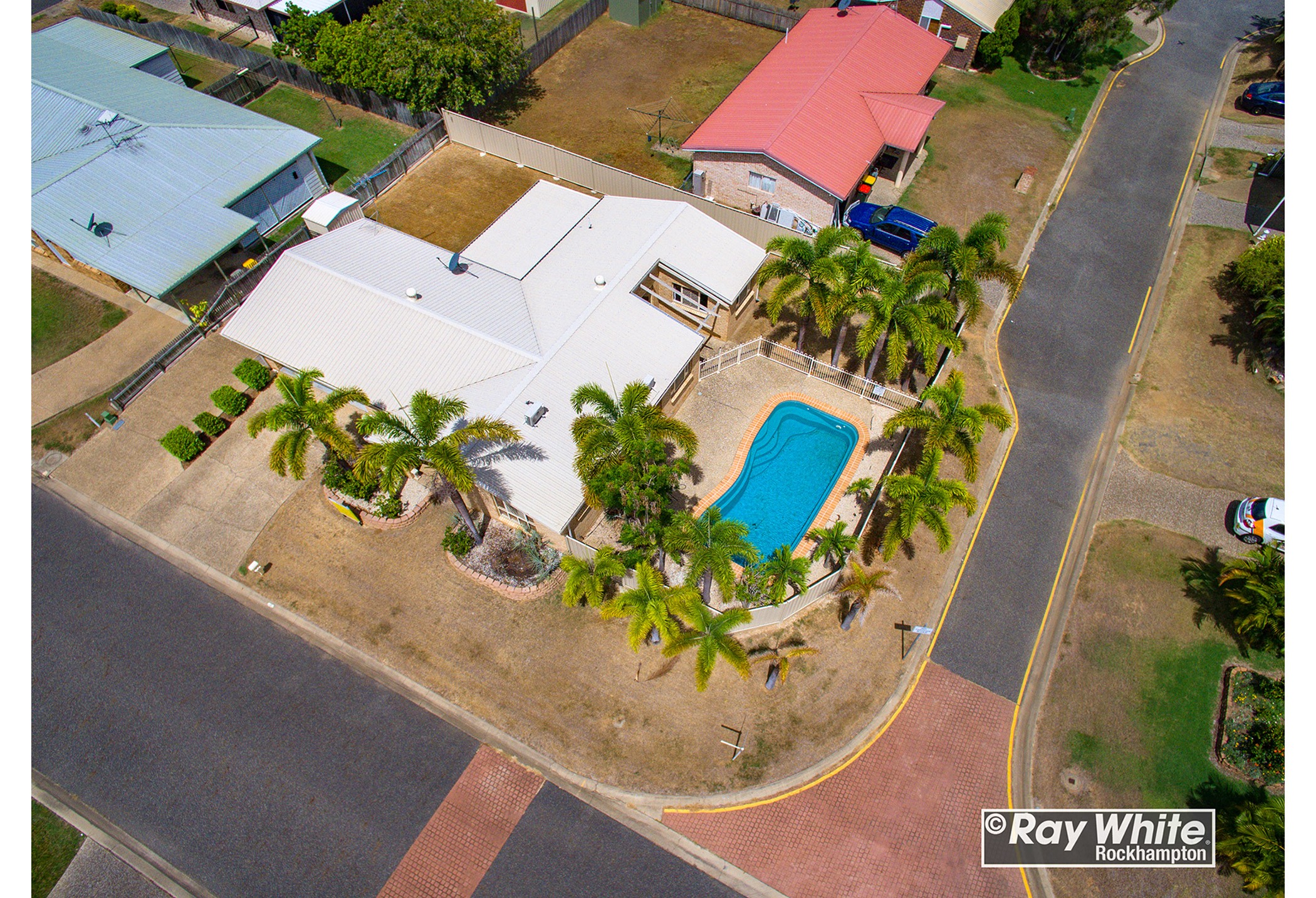 12 Carara Drive, Kawana, QLD 4701
